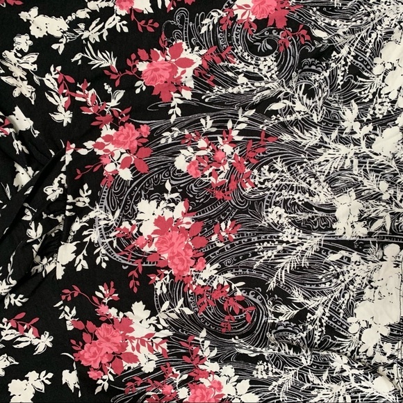 AT Floral Top - Picture 3 of 5